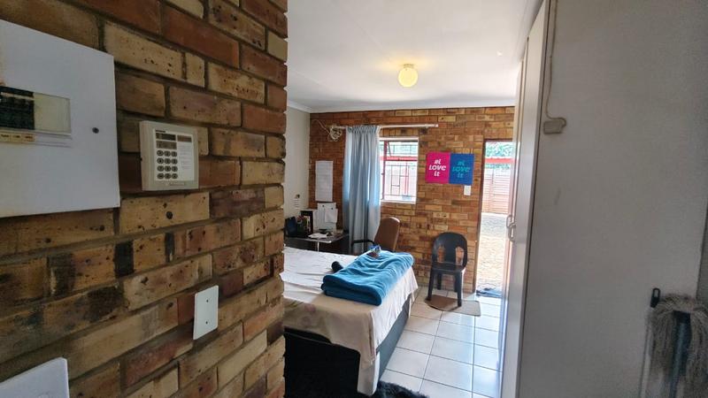 1 Bedroom Property for Sale in Die Bult North West